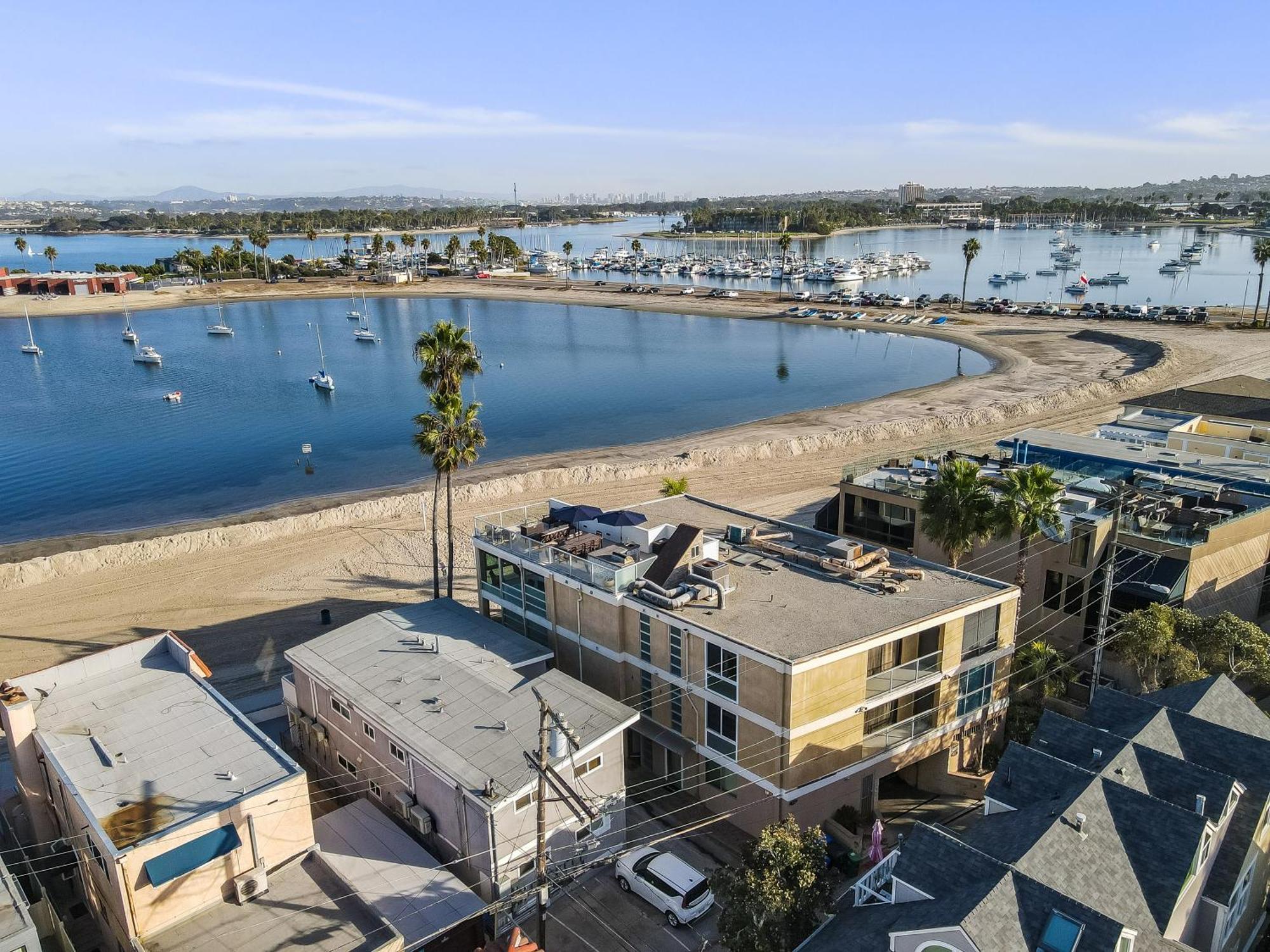 Stunning Bayfront Condo With Gorgeous Views, Garage, Massive Roof Deck & Ac - Dogs Welcome! San Diego Exterior photo