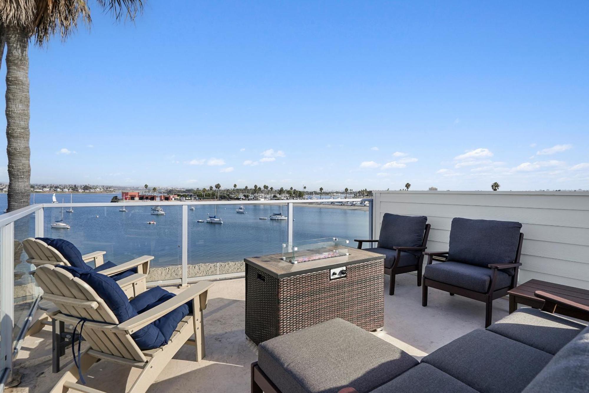 Stunning Bayfront Condo With Gorgeous Views, Garage, Massive Roof Deck & Ac - Dogs Welcome! San Diego Exterior photo