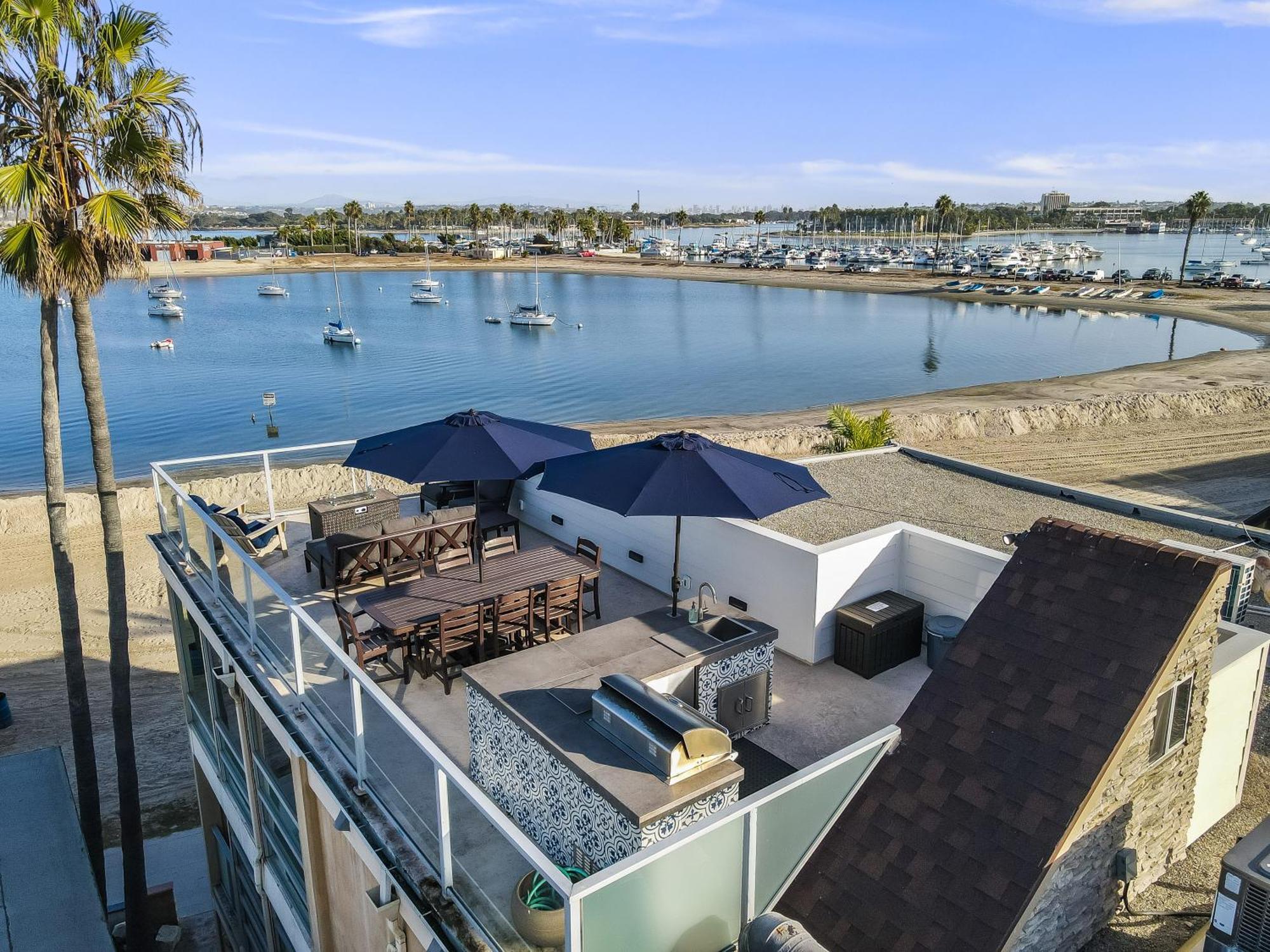 Stunning Bayfront Condo With Gorgeous Views, Garage, Massive Roof Deck & Ac - Dogs Welcome! San Diego Exterior photo